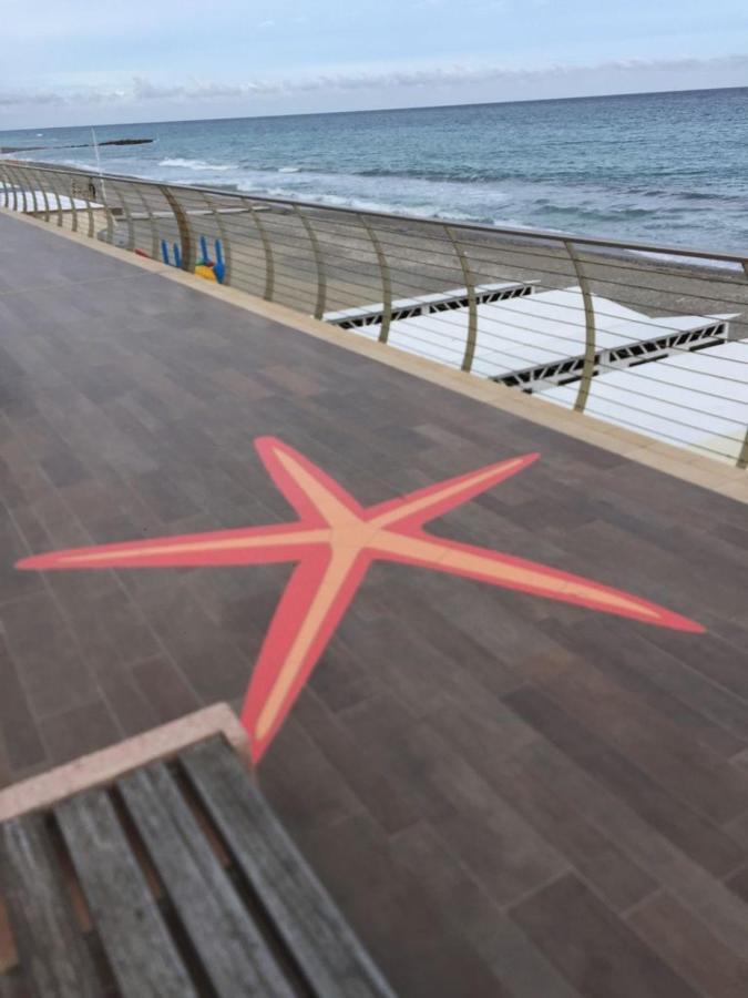 Appartamento Stella Marina In Pieno Centro Di Pietra Ligure Sulla Passeggiata E A Un Passo Dal Mare المظهر الخارجي الصورة